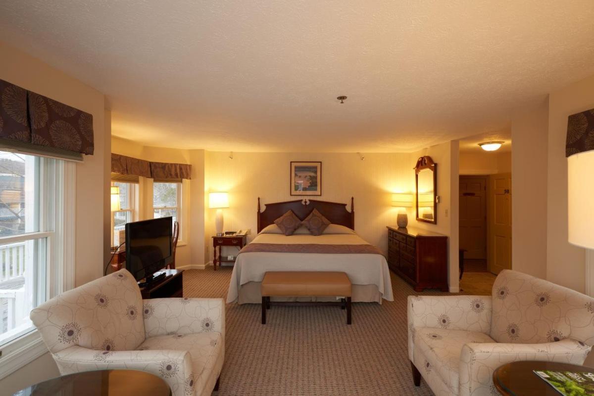 Motel The Sparhawk Oceanfront 4*