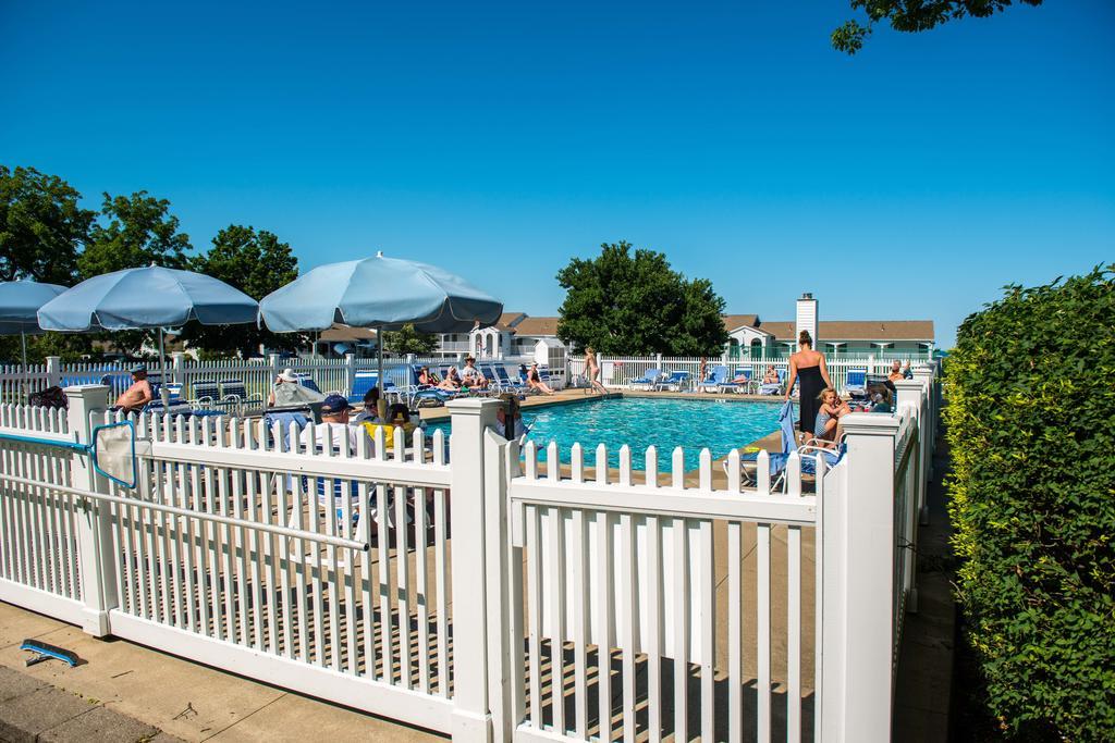 The Sparhawk Oceanfront Motel 4*